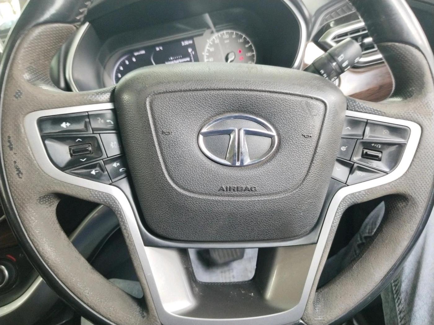 2022 Tata Harrier XZA PLUS 2.0L, Diesel, Automatic, 81,744 km, interior