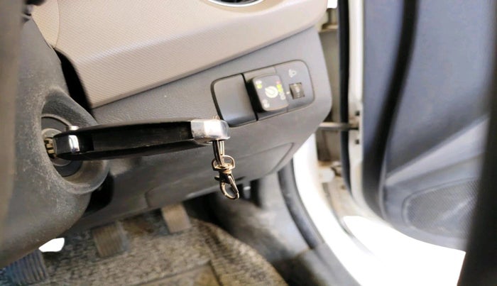 2017 Hyundai Grand i10 SPORTZ 1.2 KAPPA VTVT, CNG, Manual, 90,784 km, interior