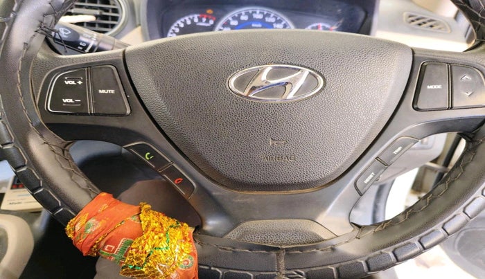 2017 Hyundai Grand i10 SPORTZ 1.2 KAPPA VTVT, CNG, Manual, 90,784 km, interior