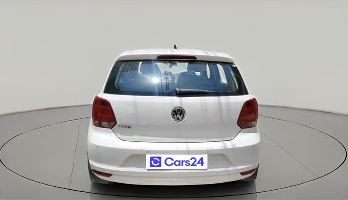 2016 Volkswagen Polo HIGHLINE1.2L, Petrol, Manual, 1,06,734 km, exterior