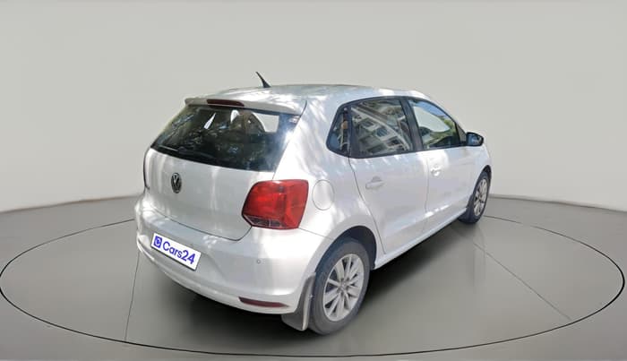 2016 Volkswagen Polo HIGHLINE1.2L, Petrol, Manual, 1,06,734 km, exterior
