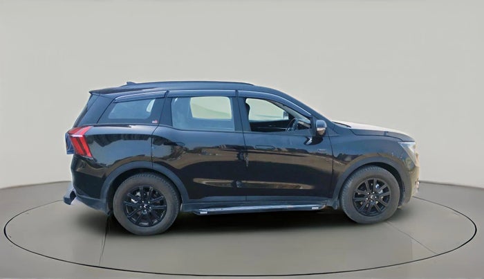 2025 Mahindra XUV700 AX 7 D AT 7 STR, Diesel, Automatic, 2,304 km, exterior