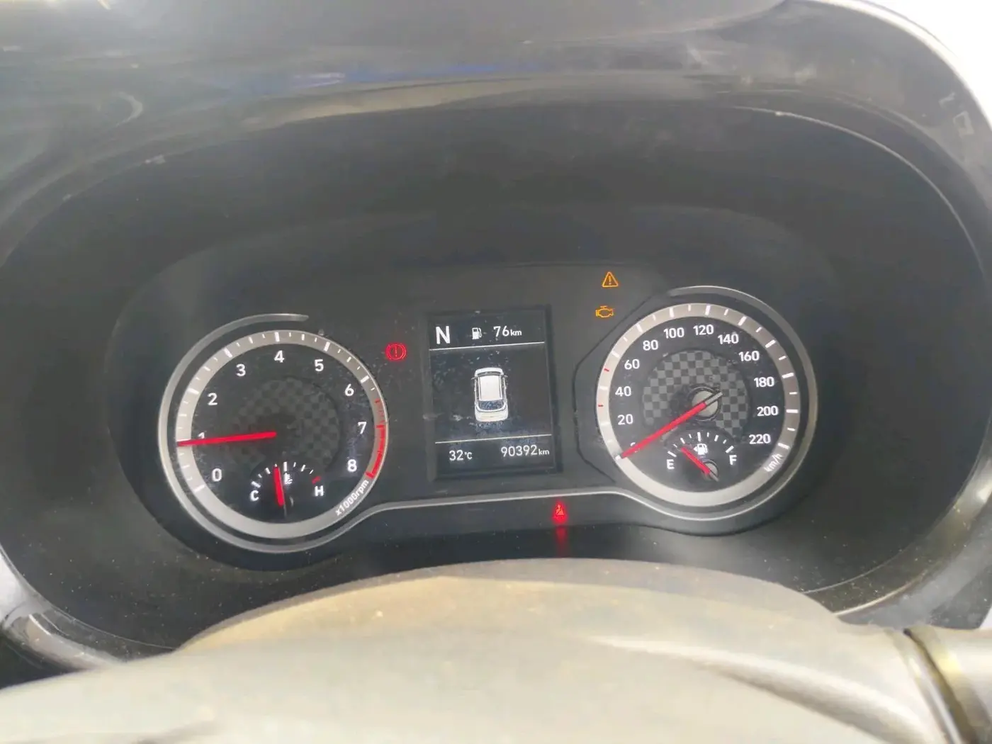 2024 Hyundai GRAND I10 NIOS SPORTZ AMT 1.2 KAPPA VTVT, CNG, Automatic, 90,392 km, interior