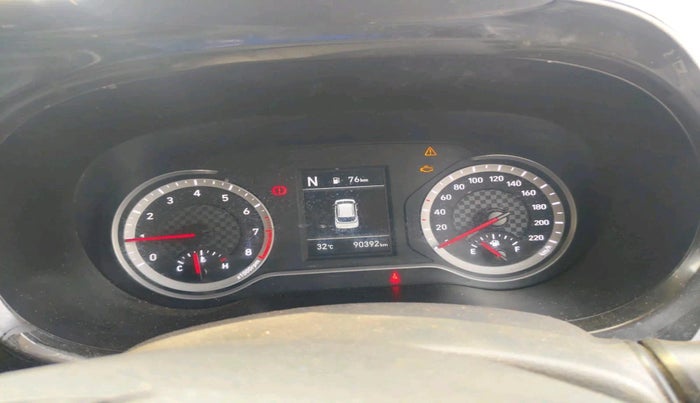 2024 Hyundai GRAND I10 NIOS SPORTZ AMT 1.2 KAPPA VTVT, CNG, Automatic, 90,392 km, interior