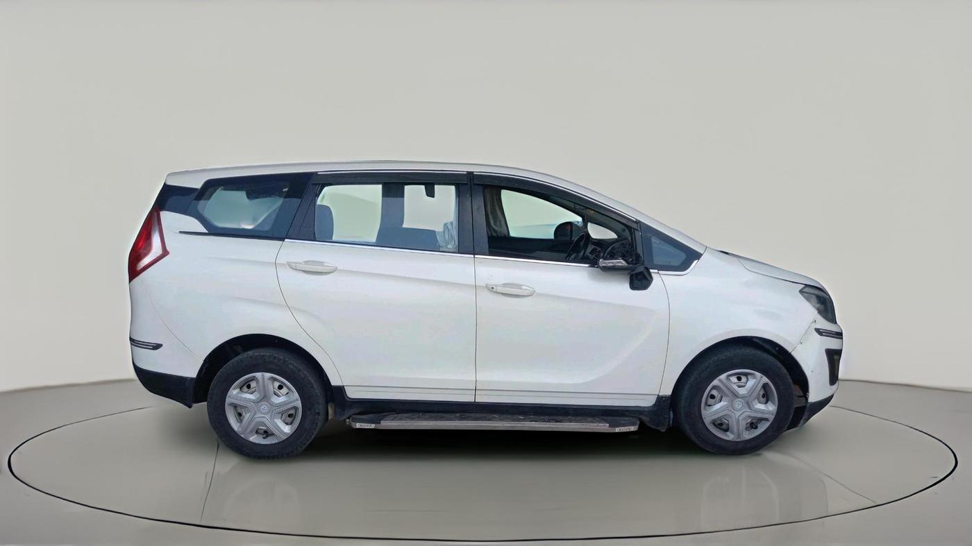 2018 Mahindra MARAZZO M2 8 STR, Diesel, Manual, 1,75,172 km, exterior