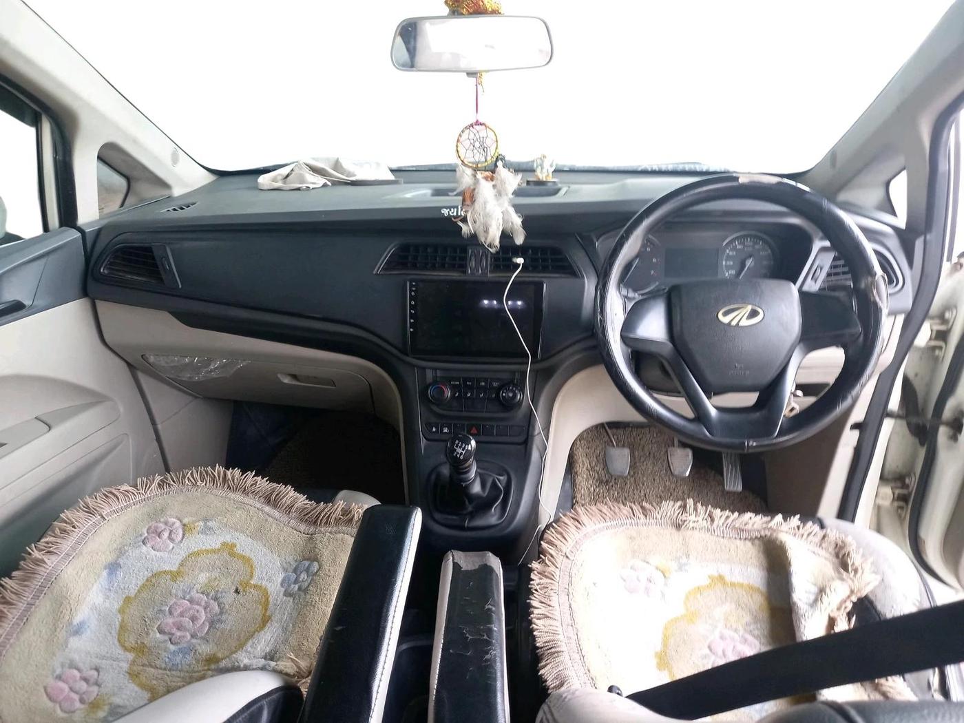 2018 Mahindra MARAZZO M2 8 STR, Diesel, Manual, 1,75,172 km, interior