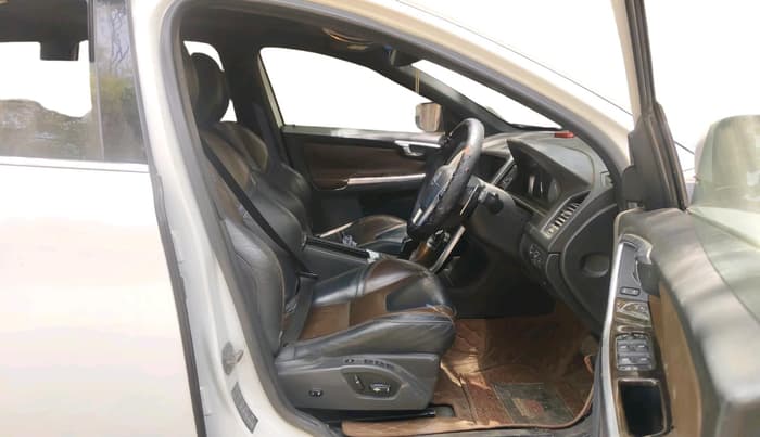 2014 Volvo XC 60 D5 SUMMUM, Diesel, Automatic, 1,05,925 km, interior