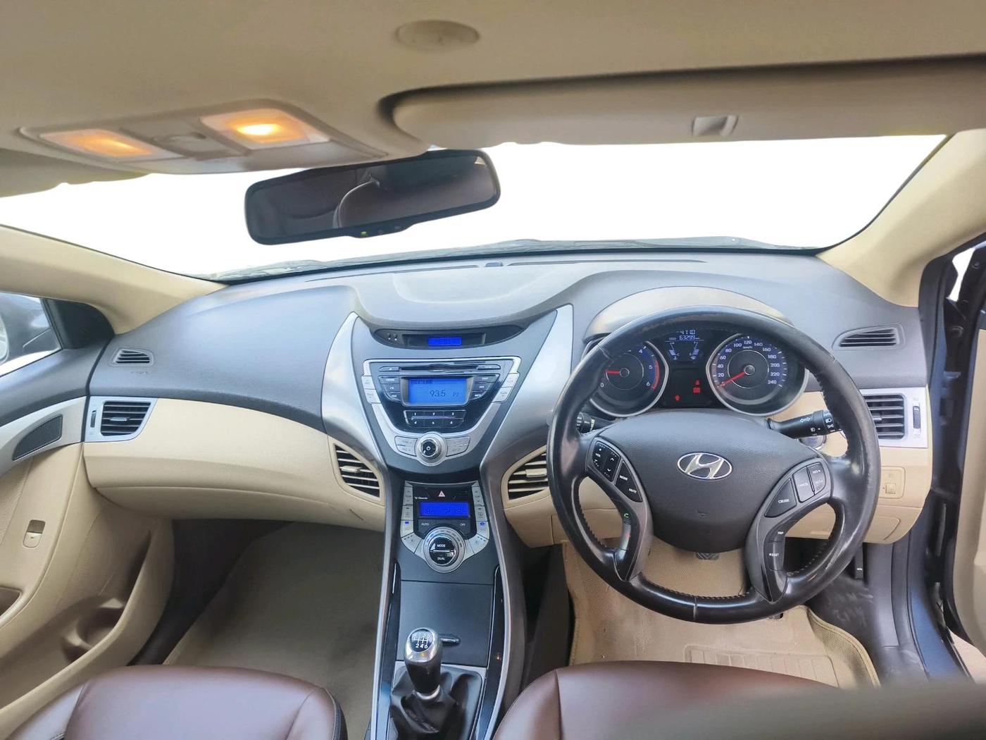 2014 Hyundai New Elantra 1.6 SX MT DIESEL, Diesel, Manual, 63,299 km, interior