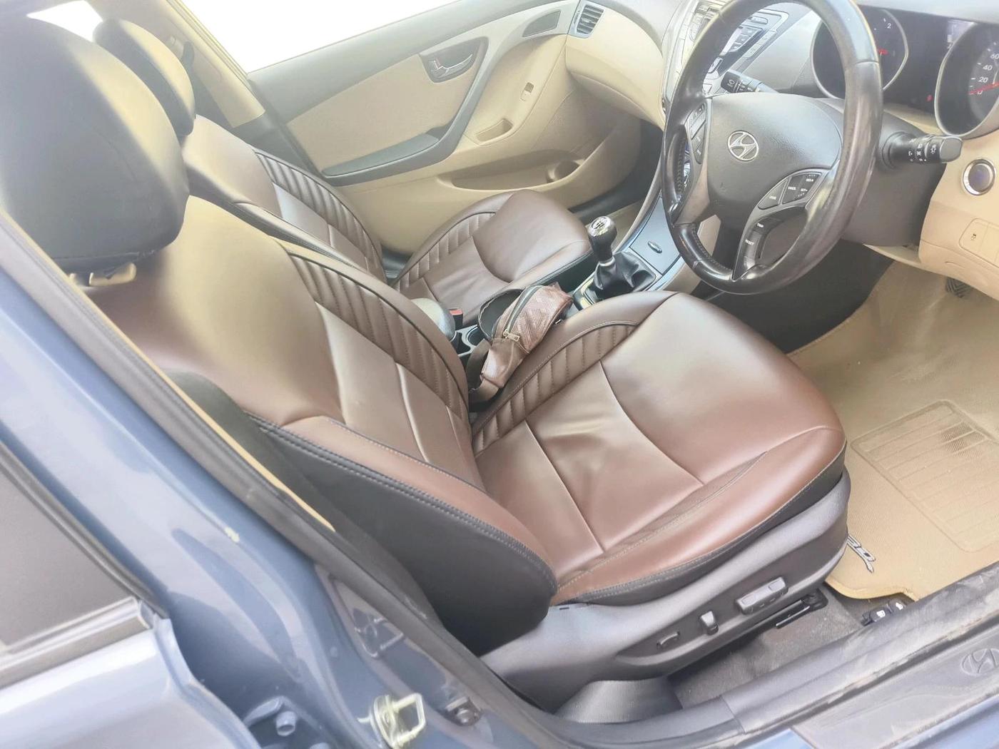 2014 Hyundai New Elantra 1.6 SX MT DIESEL, Diesel, Manual, 63,299 km, interior