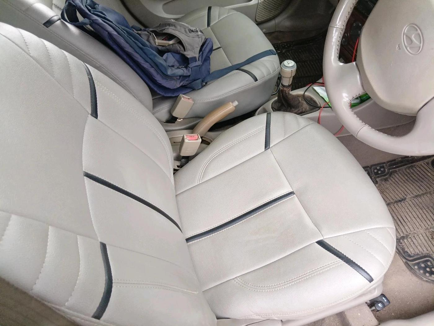 2011 Hyundai Accent GLE, CNG, Manual, 1,54,454 km, interior