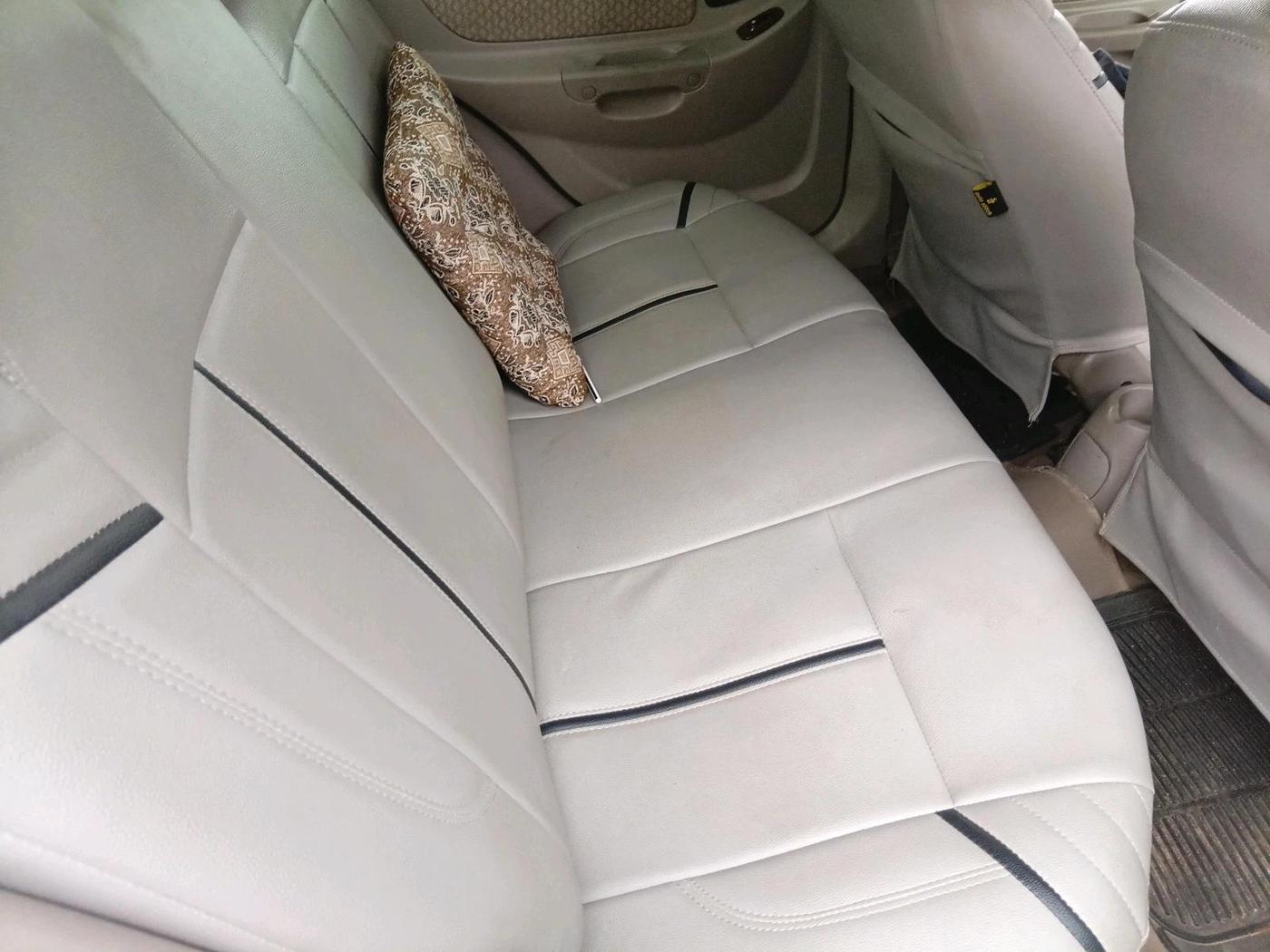 2011 Hyundai Accent GLE, CNG, Manual, 1,54,454 km, interior