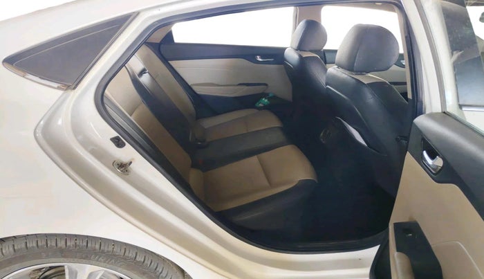 2018 Hyundai Verna 1.6 VTVT SX O, CNG, Manual, 1,25,450 km, interior