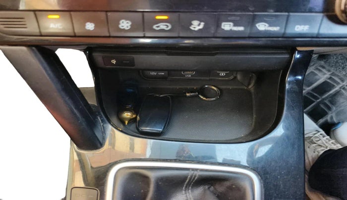 2020 KIA SELTOS HTX PLUS 1.5 DIESEL, Diesel, Manual, 1,79,952 km, interior