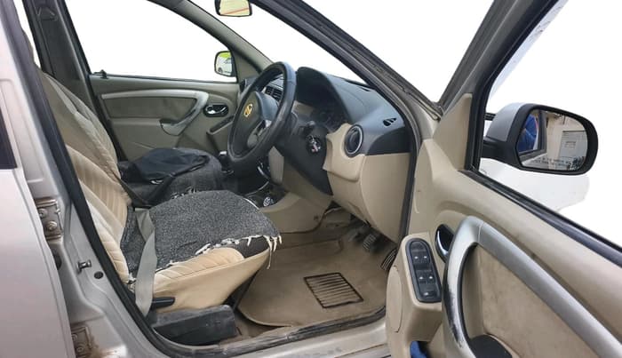 2014 Nissan Terrano XL D PLUS, Diesel, Manual, 1,26,915 km, interior