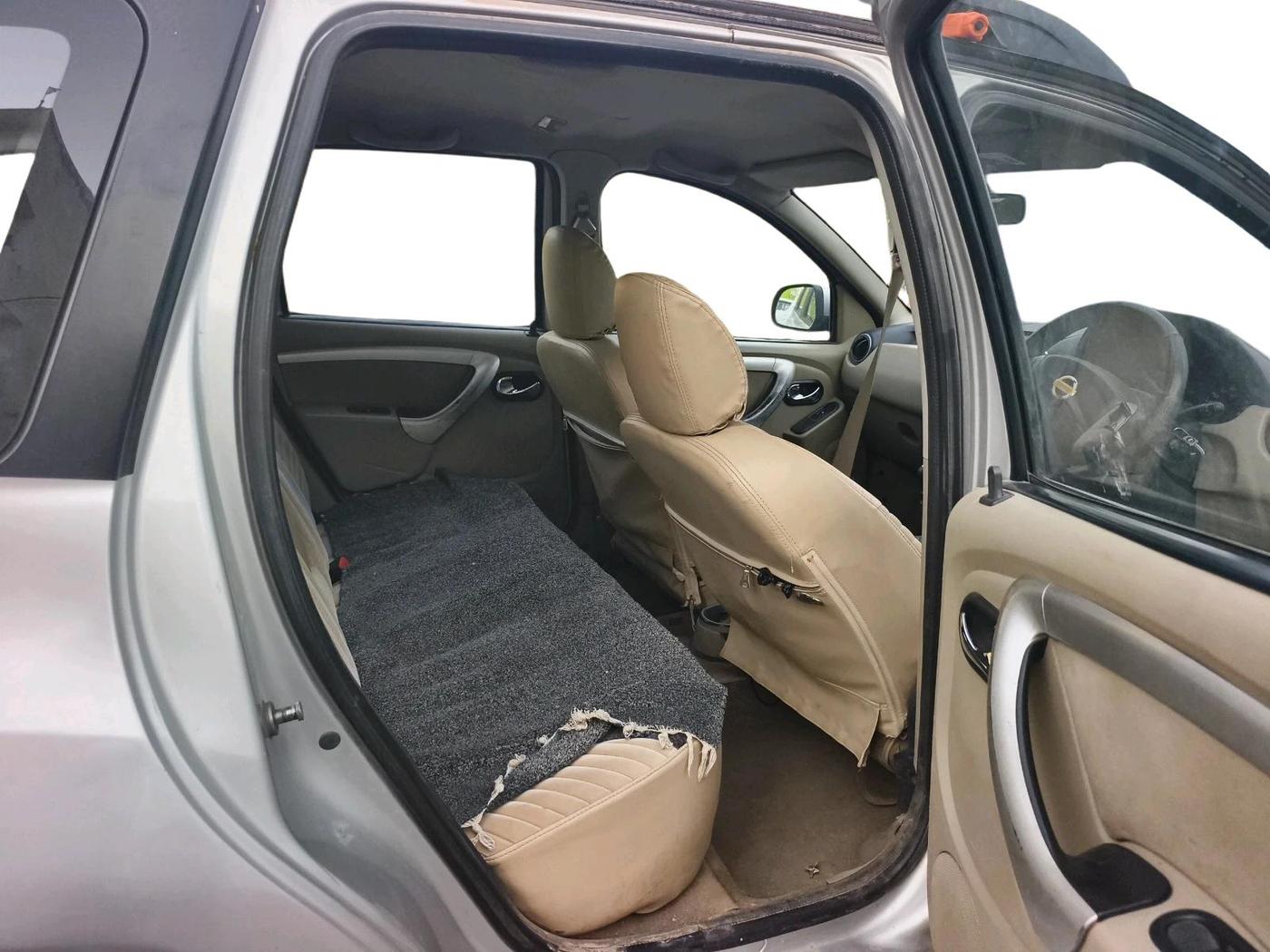 2014 Nissan Terrano XL D PLUS, Diesel, Manual, 1,26,915 km, interior
