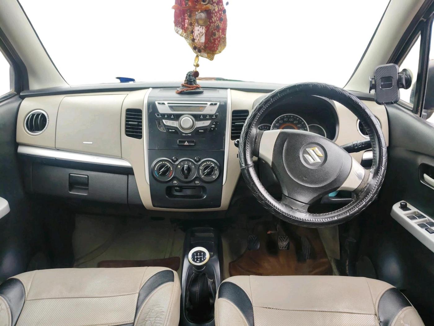 2015 Maruti Wagon R 1.0 VXI, CNG, Manual, 1,29,135 km, interior