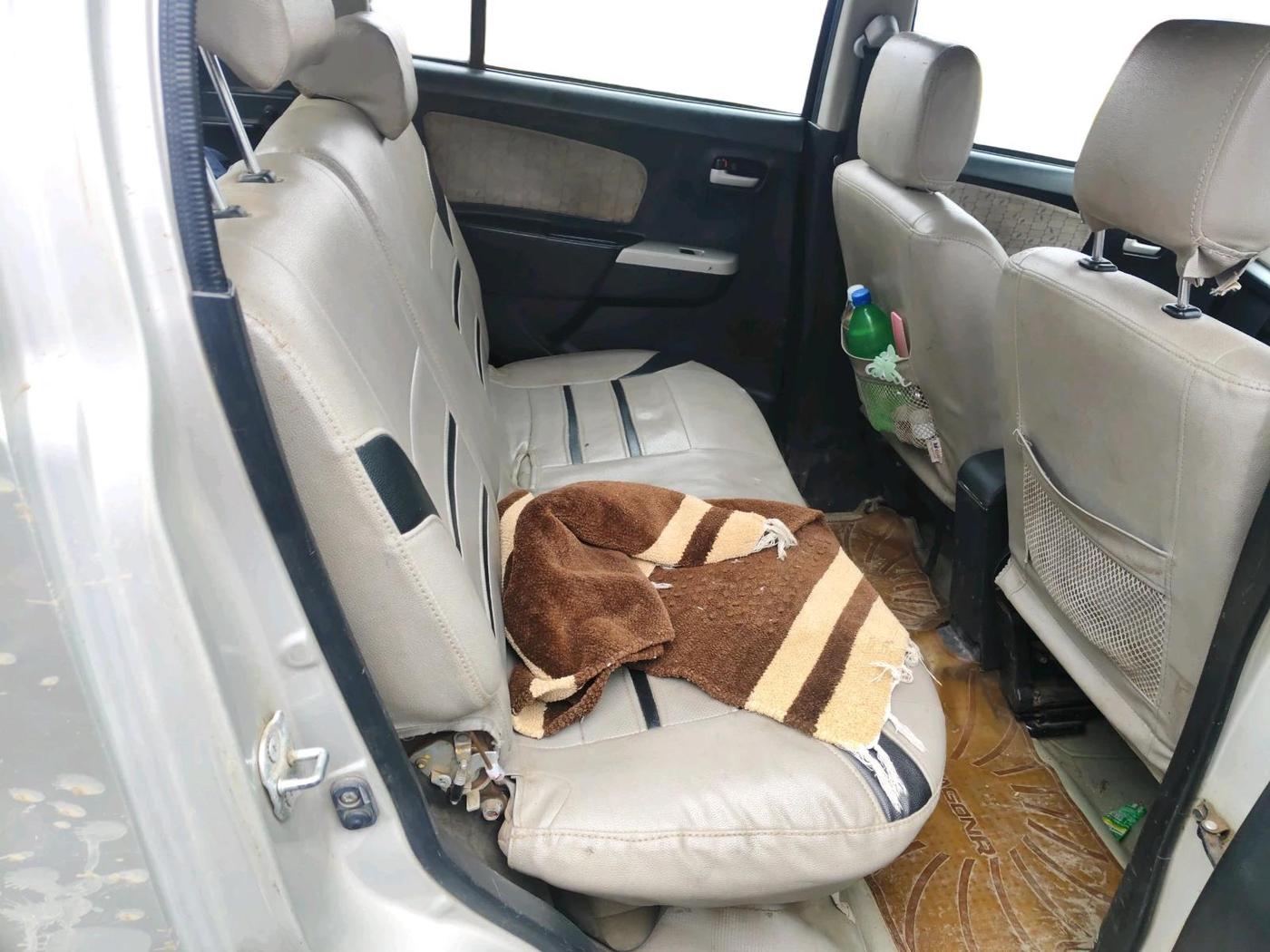 2015 Maruti Wagon R 1.0 VXI, CNG, Manual, 1,29,135 km, interior