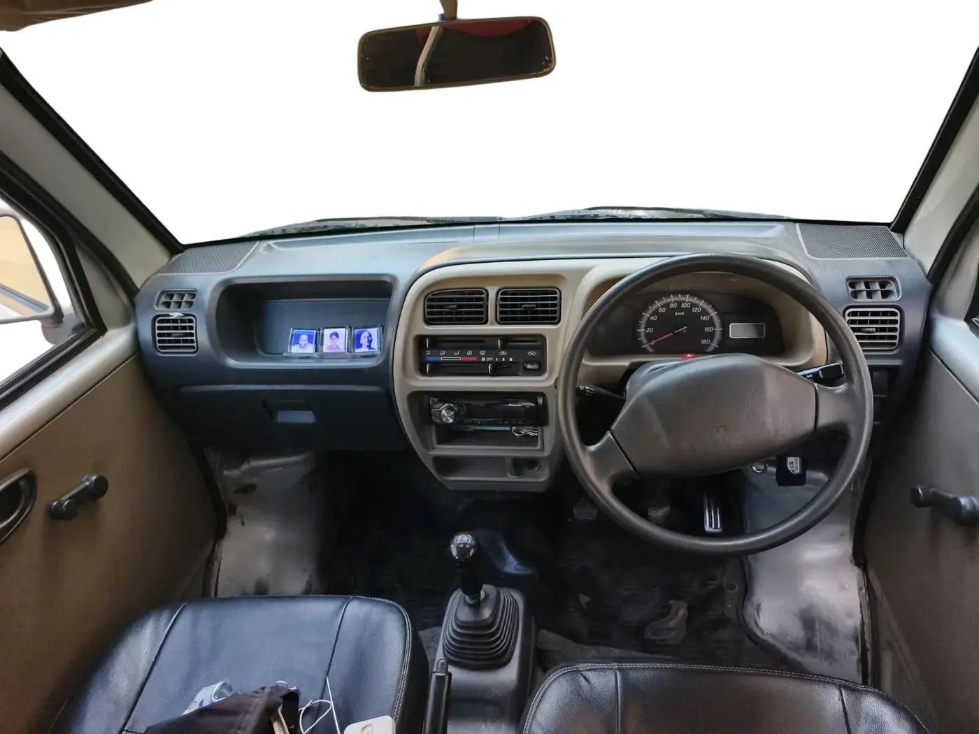 2014 Maruti Eeco 5 STR WITH A/C+HTR, CNG, Manual, 2,58,185 km, interior