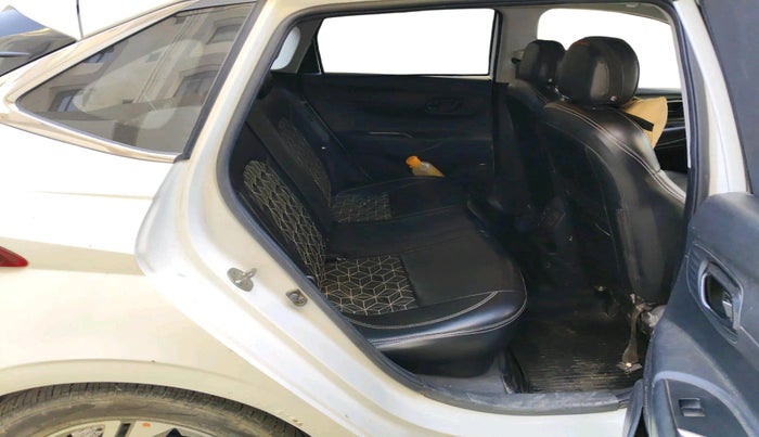 2020 Hyundai NEW I20 ASTA (O) 1.2 MT, CNG, Manual, 1,11,115 km, interior