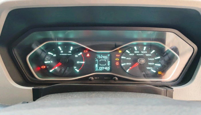 2022 Mahindra Scorpio S11 2WD, Diesel, Manual, 1,00,469 km, interior