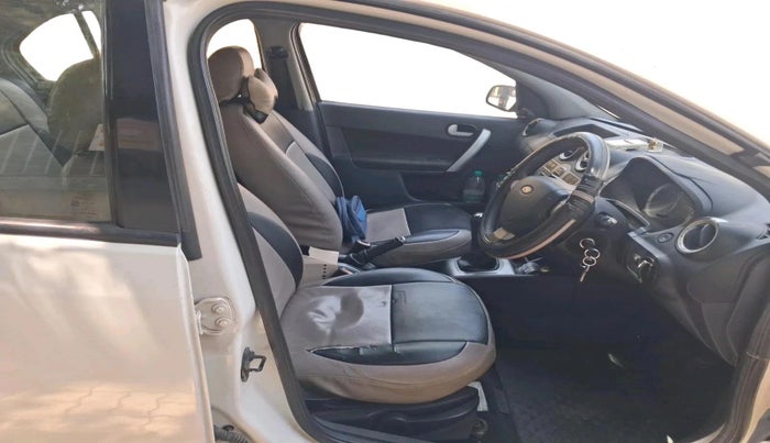 2011 Ford Fiesta SXI 1.4 DIESEL, Diesel, Manual, 1,79,024 km, interior
