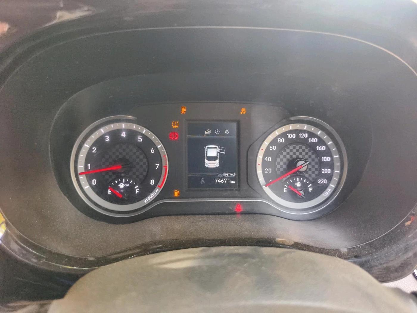 2023 Hyundai AURA SX 1.2 CNG, CNG, Manual, 74,671 km, interior