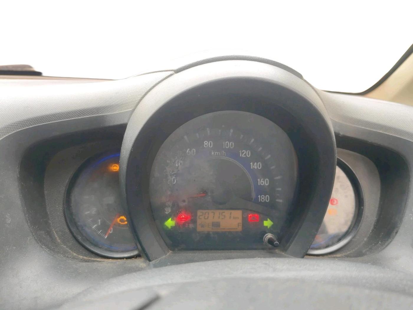 2014 Honda Mobilio 1.5L I-DTEC E, Diesel, Manual, 2,07,151 km, interior
