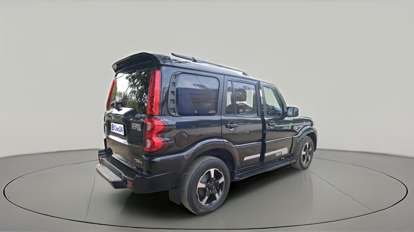 2023 Mahindra SCORPIO CLASSIC S11 7STR, Diesel, Manual, 48,957 km, exterior