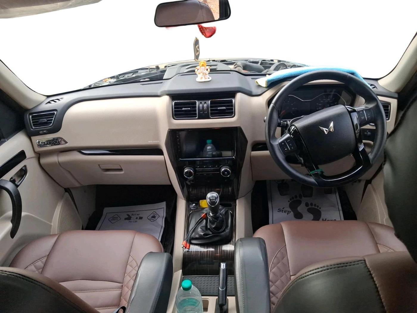 2023 Mahindra SCORPIO CLASSIC S11 7STR, Diesel, Manual, 48,957 km, interior