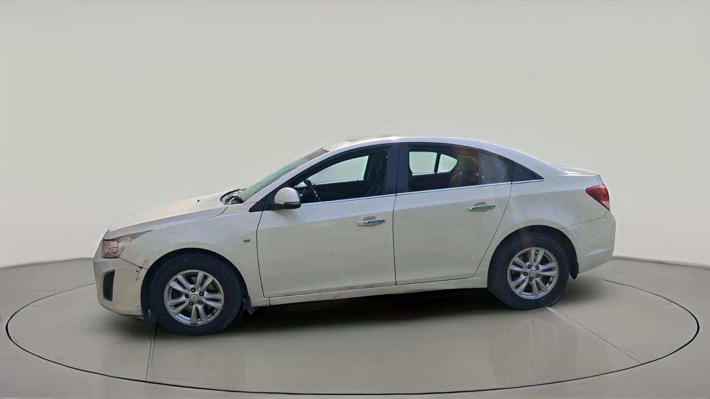 2014 Chevrolet Cruze LTZ, Diesel, Manual, 31,904 km, exterior