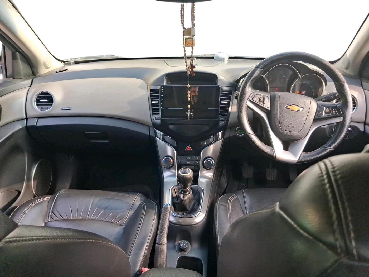 2014 Chevrolet Cruze LTZ, Diesel, Manual, 31,904 km, interior