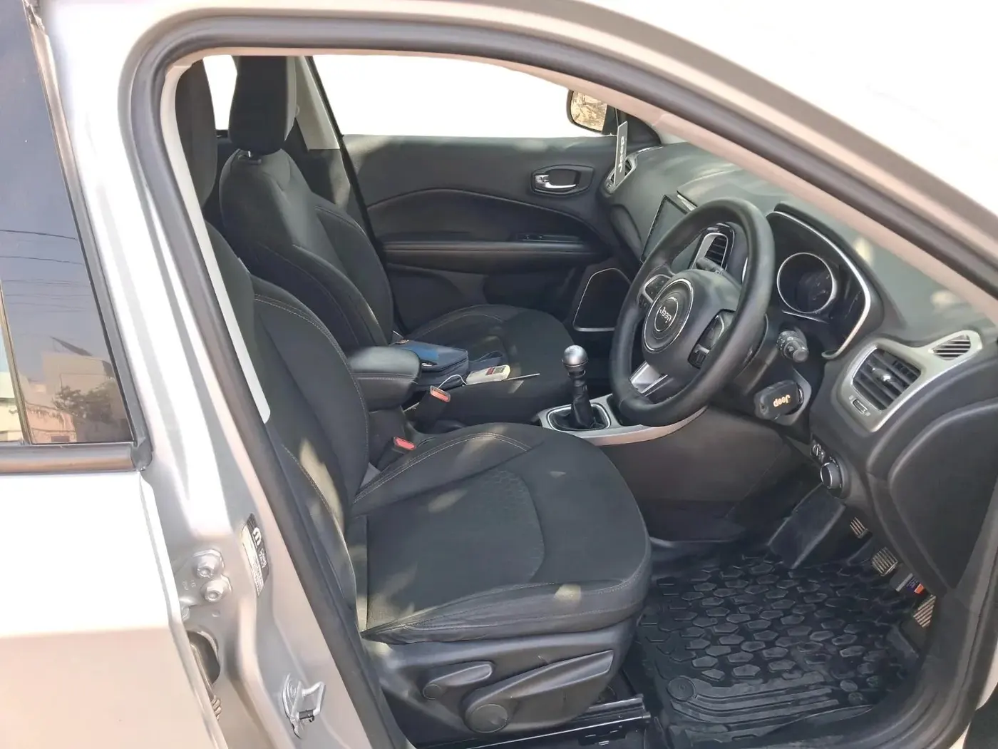 2018 Jeep Compass SPORT 2.0 DIESEL, Diesel, Manual, 1,42,898 km, interior