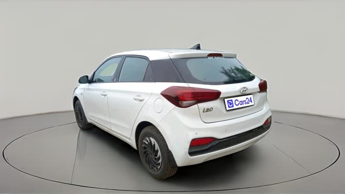 2020 Hyundai Elite i20 MAGNA PLUS 1.2, CNG, Manual, 1,61,047 km, exterior