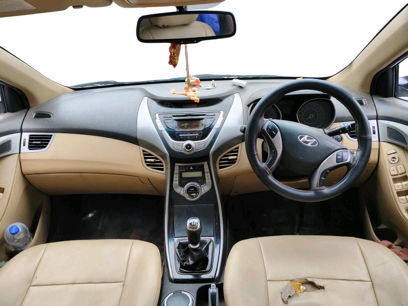 2012 Hyundai New Elantra 1.6 CRDI, Diesel, Manual, 59,453 km, interior