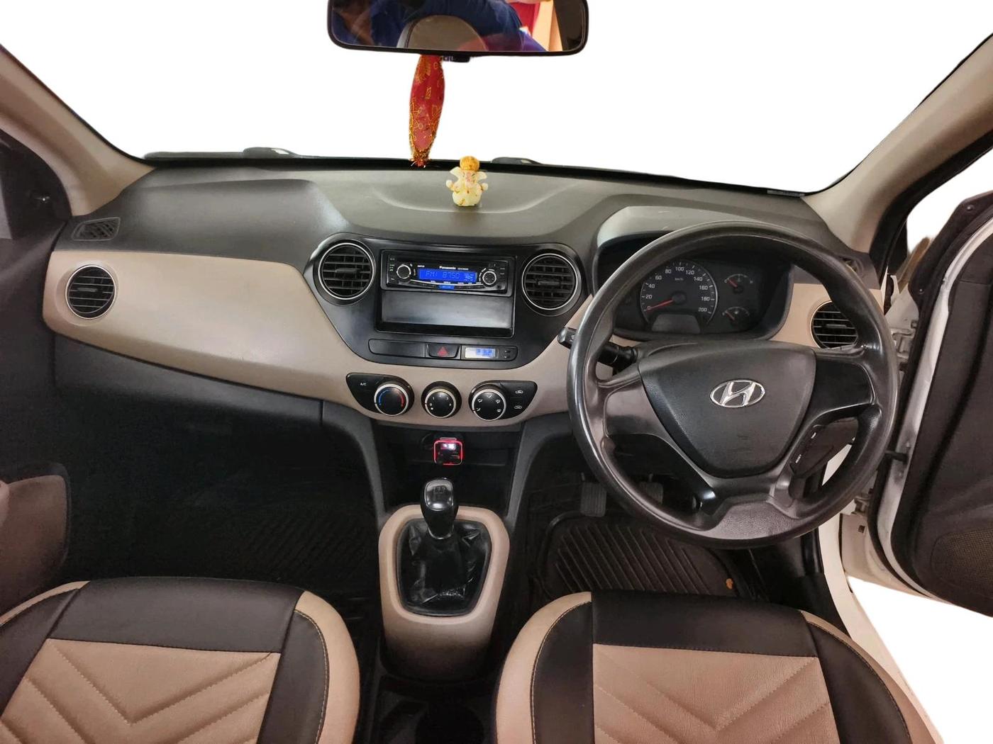 2016 Hyundai Xcent BASE 1.2, CNG, Manual, 98,226 km, interior