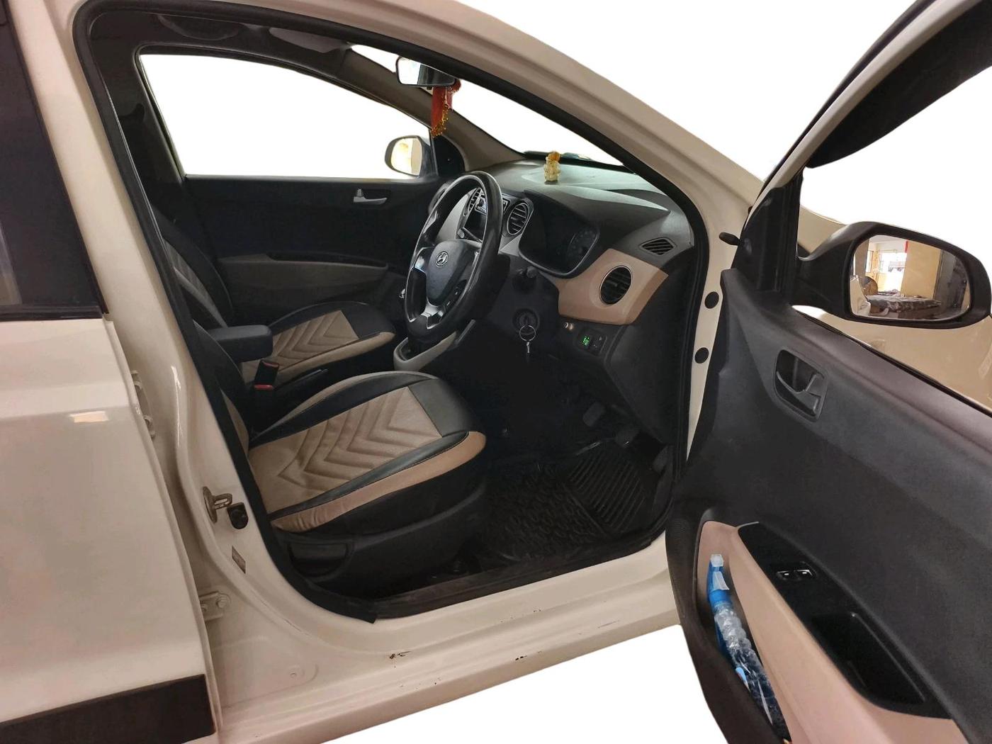 2016 Hyundai Xcent BASE 1.2, CNG, Manual, 98,226 km, interior