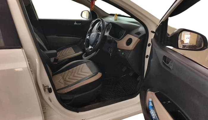 2016 Hyundai Xcent BASE 1.2, CNG, Manual, 98,225 km, interior