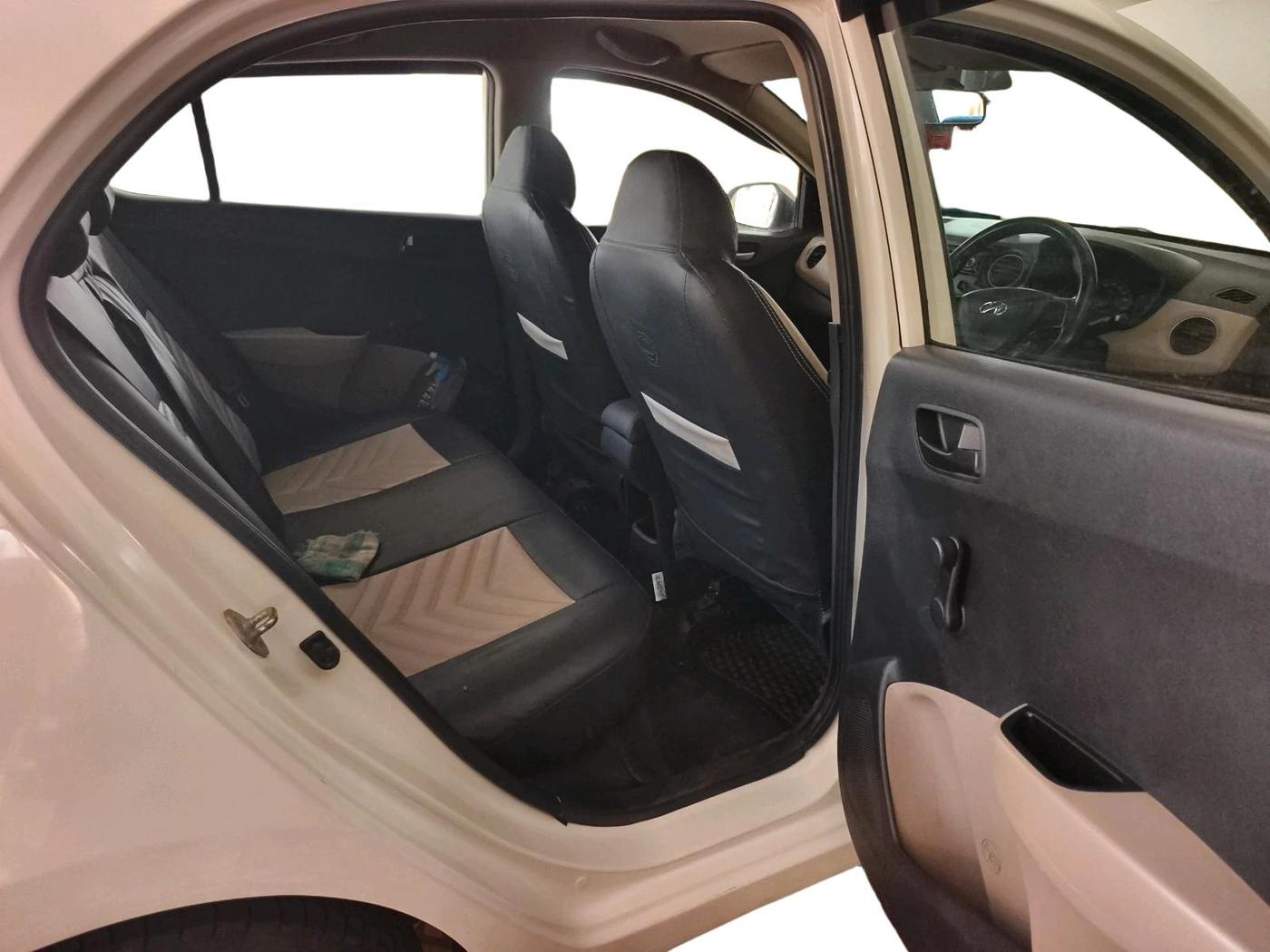 2016 Hyundai Xcent BASE 1.2, CNG, Manual, 98,226 km, interior