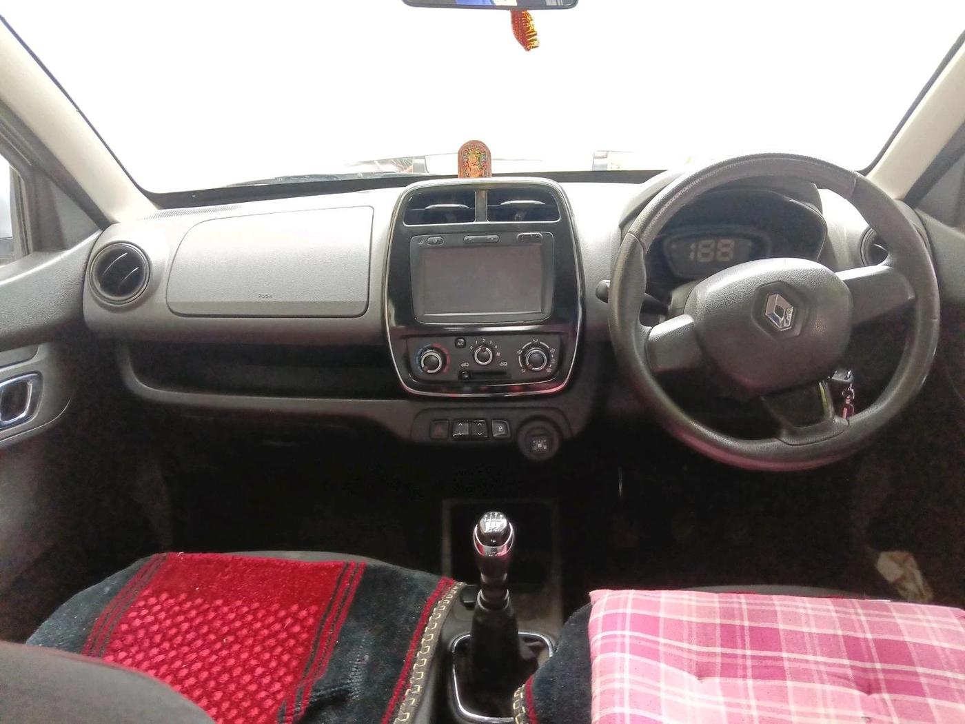2018 Renault Kwid RXT 1.0 (O), CNG, Manual, 58,085 km, interior