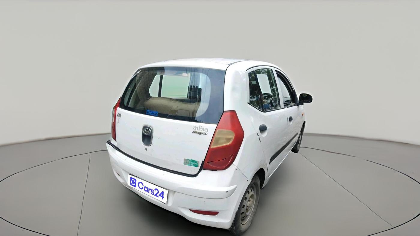 2015 Hyundai i10 MAGNA 1.1, CNG, Manual, 2,17,245 km, exterior