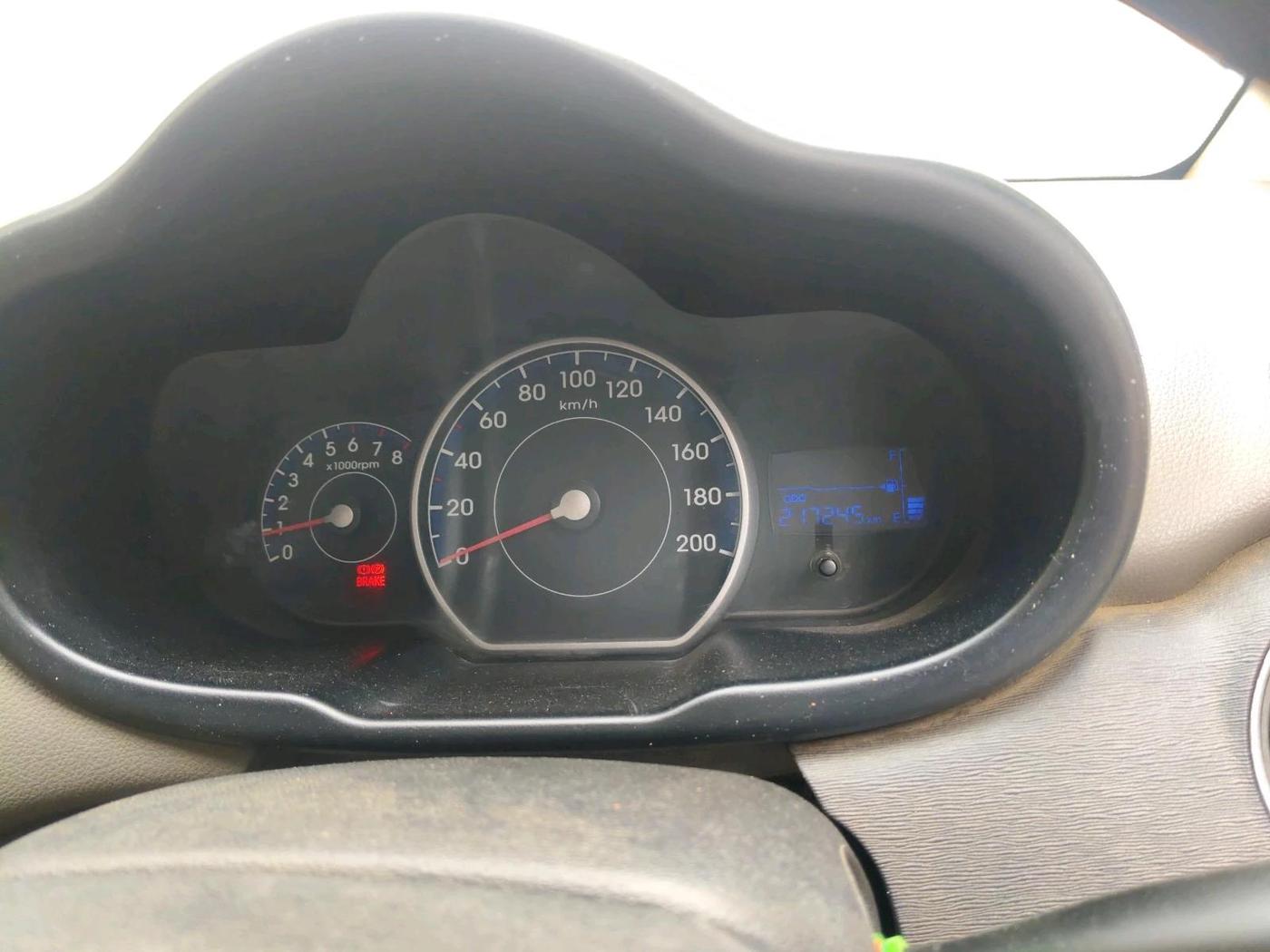 2015 Hyundai i10 MAGNA 1.1, CNG, Manual, 2,17,245 km, interior