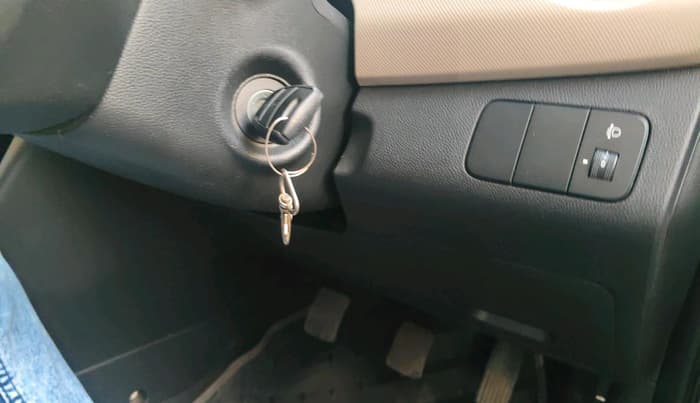 2018 Hyundai Grand i10 SPORTZ 1.2 KAPPA VTVT, Petrol, Manual, 80,452 km, interior
