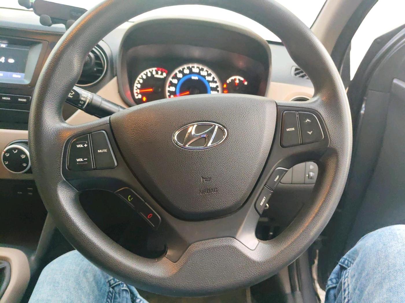 2018 Hyundai Grand i10 SPORTZ 1.2 KAPPA VTVT, Petrol, Manual, 80,452 km, interior