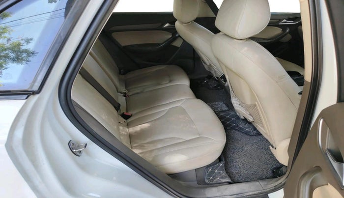 2014 Audi Q3 2.0 TDI, Diesel, Automatic, 92,011 km, interior