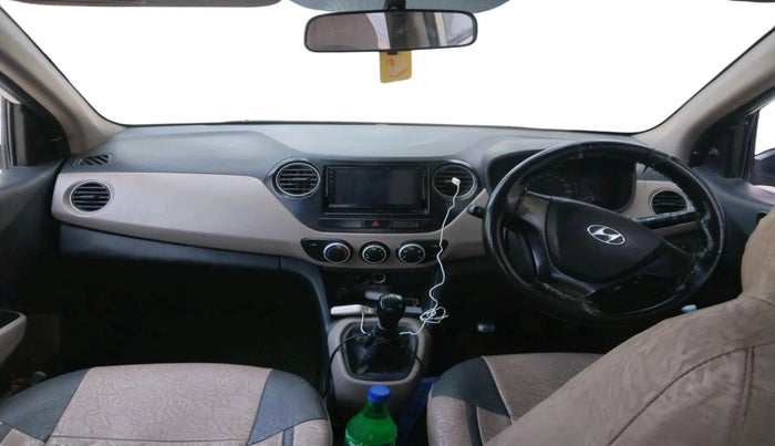 2014 Hyundai Xcent BASE 1.2, CNG, Manual, 3,18,440 km, interior