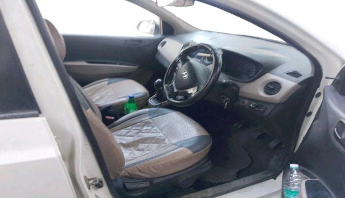 2014 Hyundai Xcent BASE 1.2, CNG, Manual, 3,18,440 km, interior