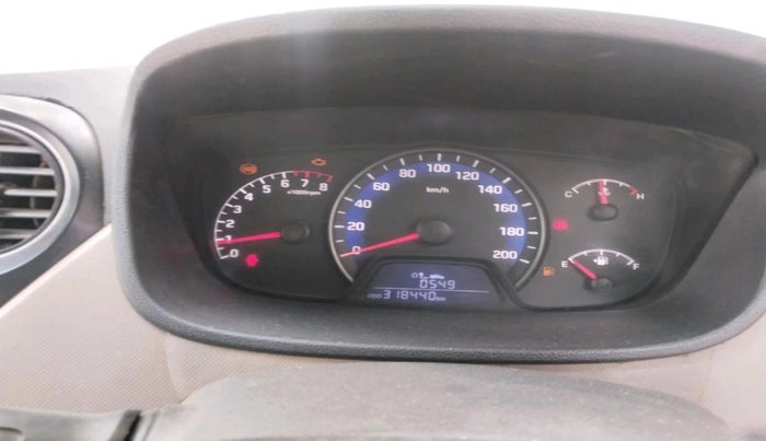 2014 Hyundai Xcent BASE 1.2, CNG, Manual, 3,18,440 km, interior