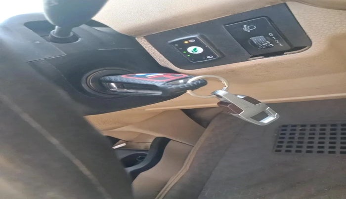 2011 Chevrolet Spark LT 1.0, CNG, Manual, 1,81,563 km, interior