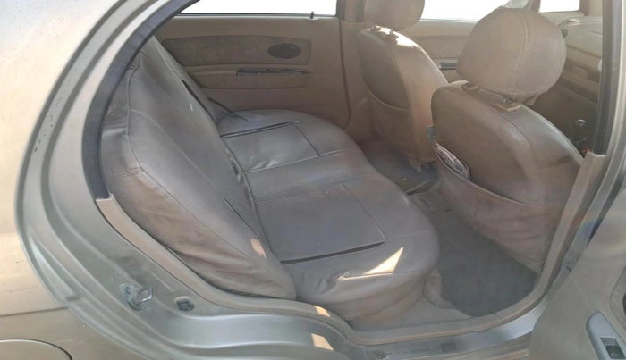 2011 Chevrolet Spark LT 1.0, CNG, Manual, 1,81,563 km, interior