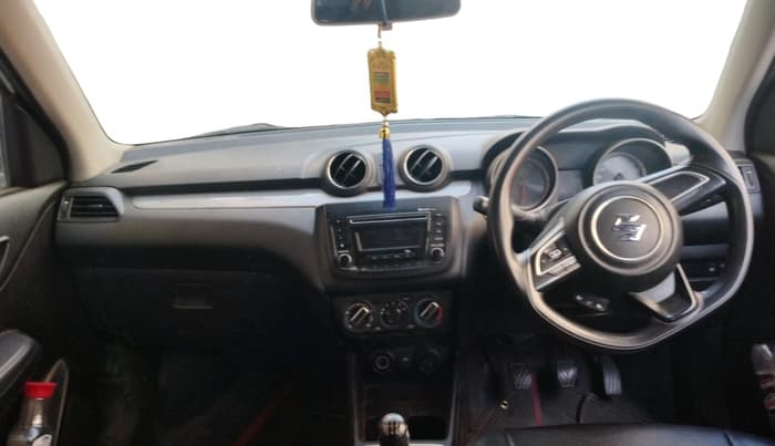 2018 Maruti Swift VXI, CNG, Manual, 88,391 km, interior